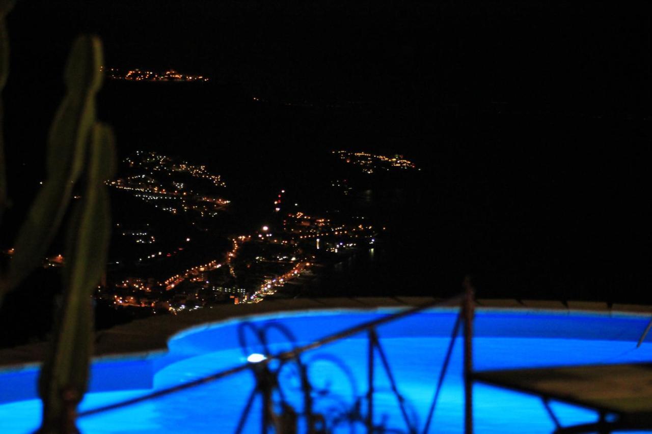Villa Almoezia Charming B&B Taormina Eksteriør billede